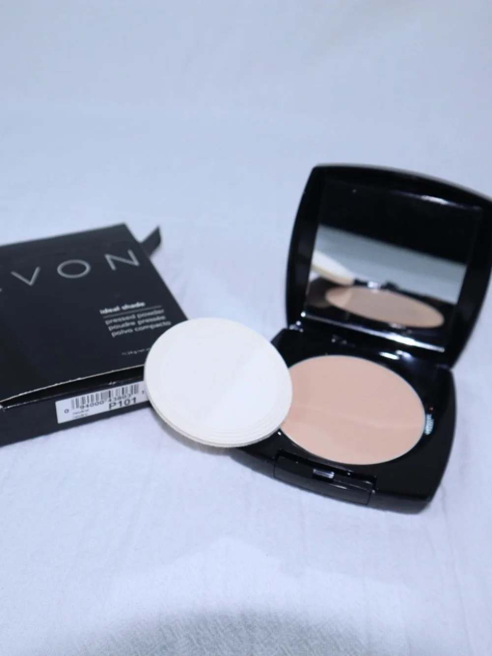 Avon Ideal Shade Pressed Powder Compact P101 Neutral NIB